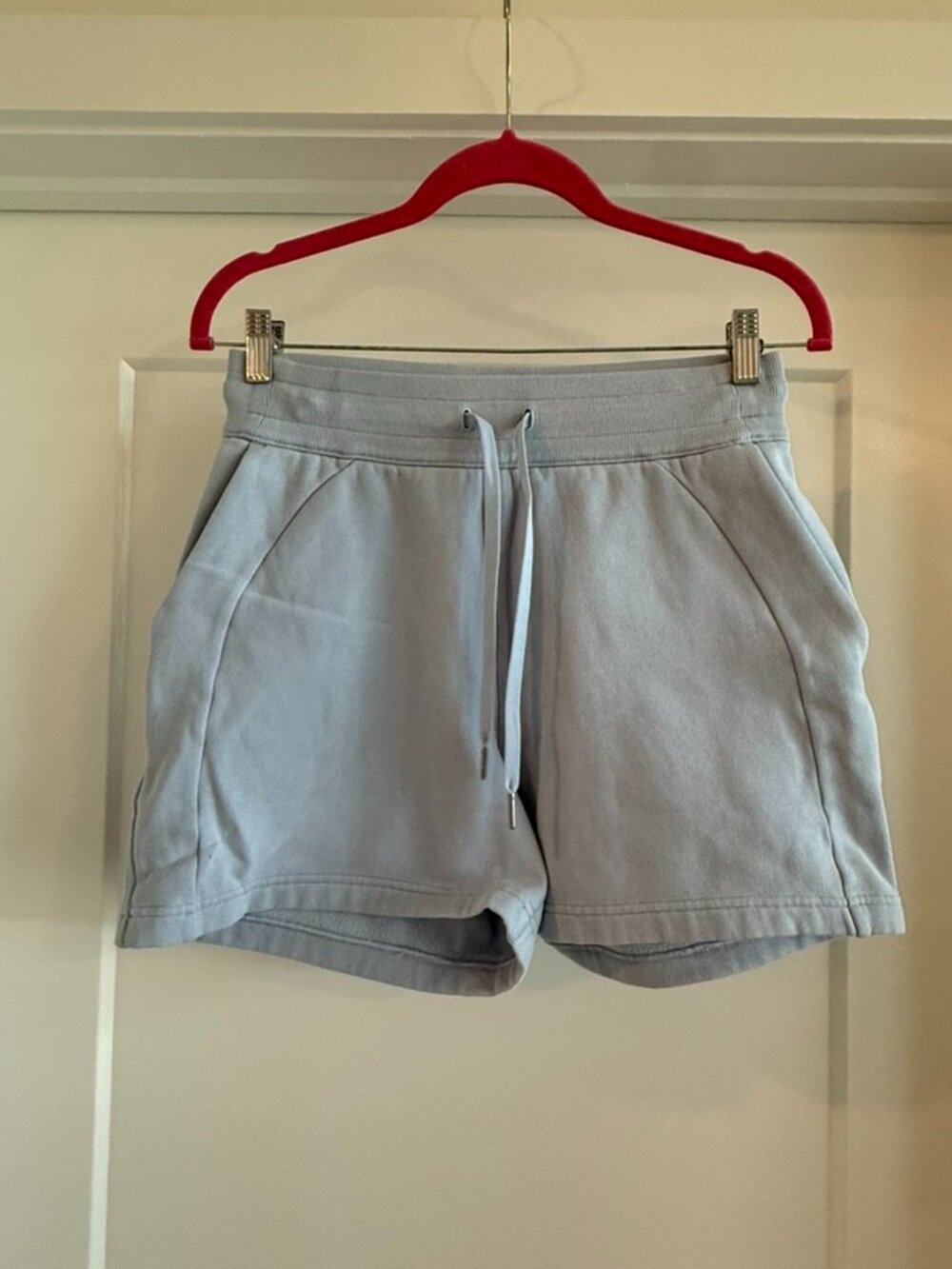 Lululemon Scuba High-Rise Shorts Pale Blue Size 6